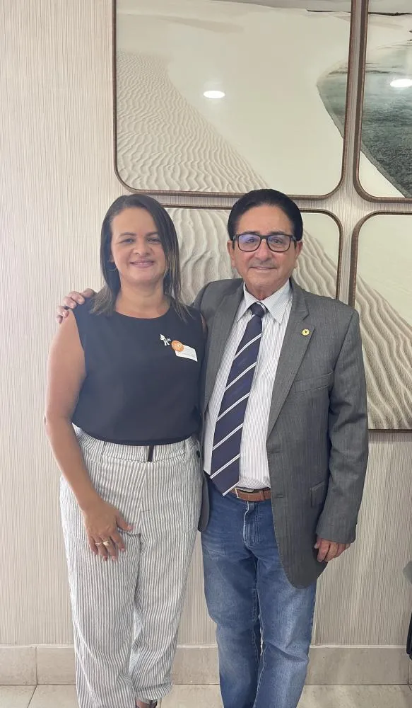Deputado Hemeterio weba e a Gestora da saúde da região do alto turi.