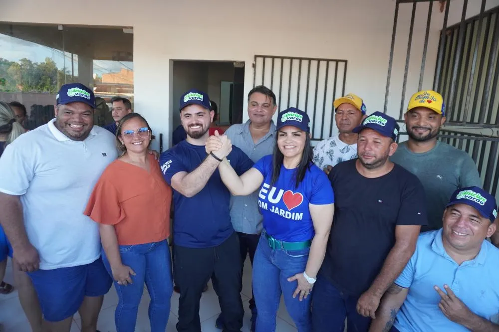 Dr.Vinícius varão realiza distribuição de cestas básicas para famílias de Bom Jardim .