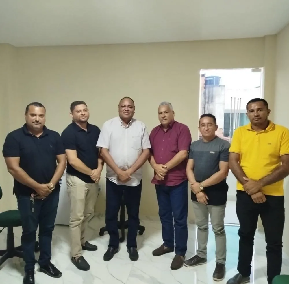 Cajapió : Mário filho e sua mãe, a atual vice prefeita , rompem com o grupo de Dr. Marcone e se unem a João Bispo Serejo.