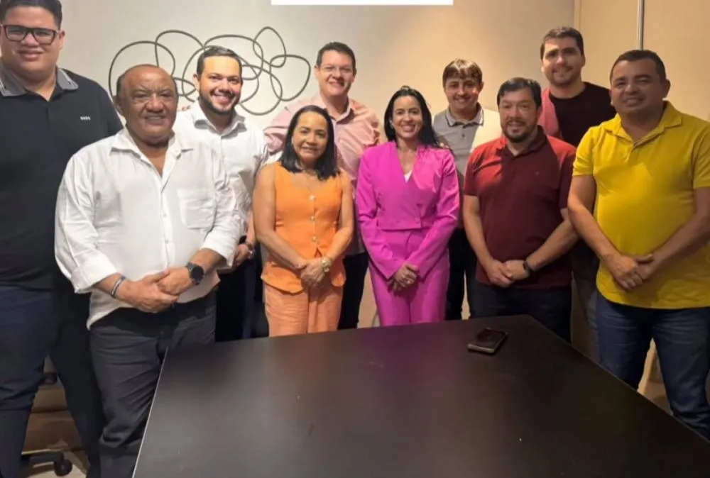 Vinicius Ferro recebe apoio de 08 vereadores de São Luís .